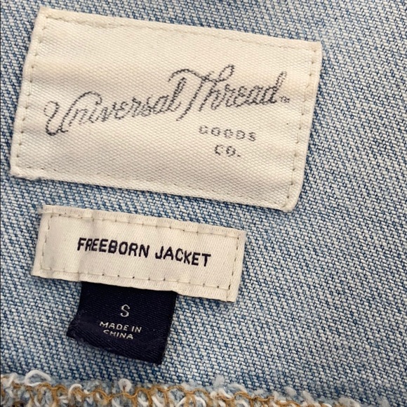 🛑 SOLD- Universal Thread • Basic Denim jacket - Picture 5 of 7